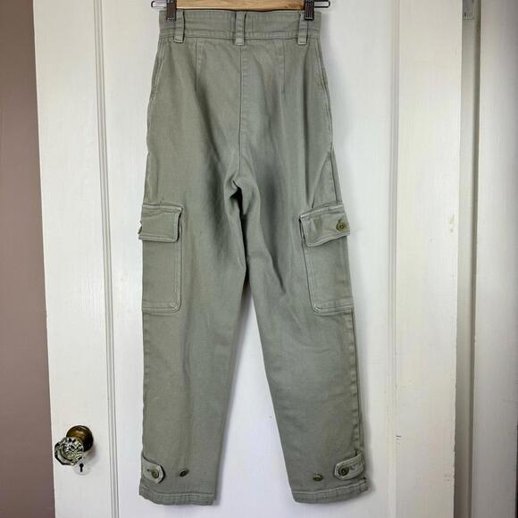 Aritzia Wilfred Free Modern Cotton Cropped Cargo Pants - Picture 8 of 9